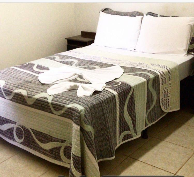 Hotel Santos Campina Verde Esterno foto